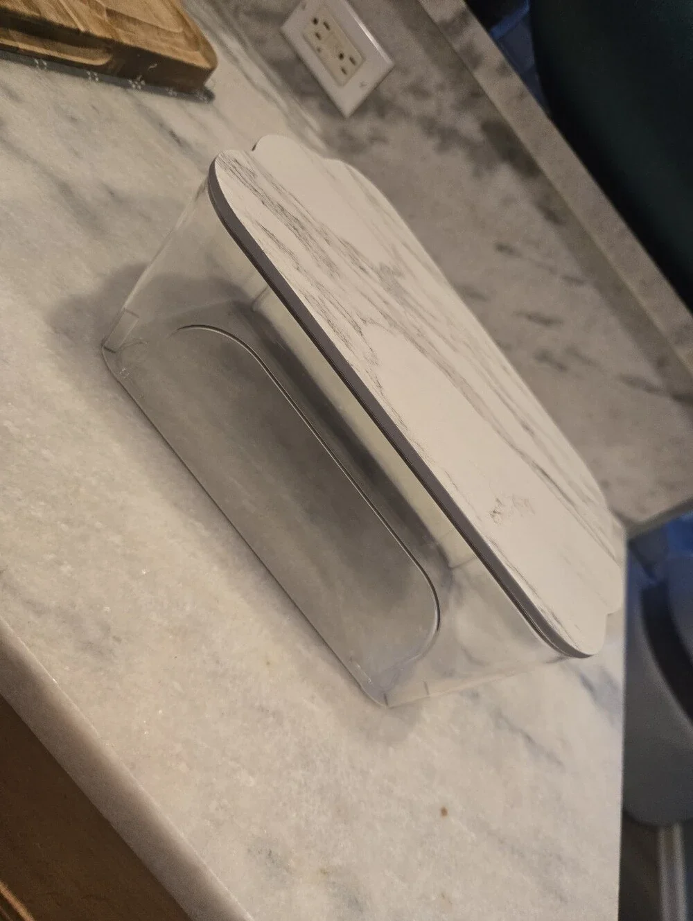 Clear Plastic Storage Organizer with Faux Marble Lid – 11x7x4